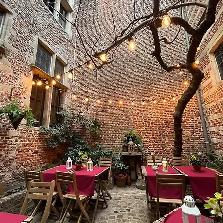 Cozy - Cityview Family & Private Free Parking Гостевой дом