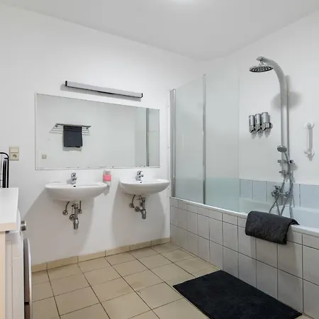 Cozy - Cityview Family & Private Free Parking Affittacamere Anversa
