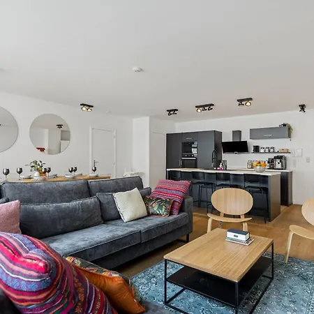 Cozy - Cityview Family & Private Free Parking Гостевой дом *